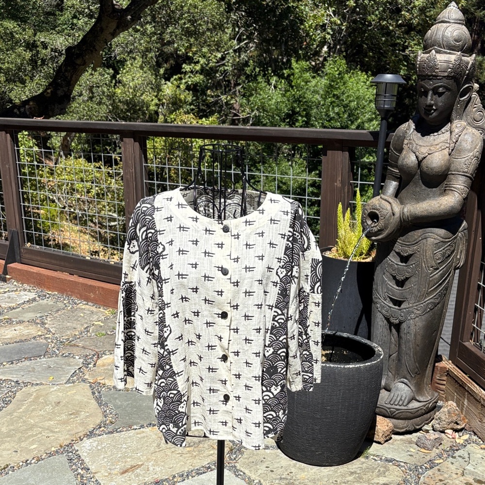 Black and White Patterned blouse, light jacket